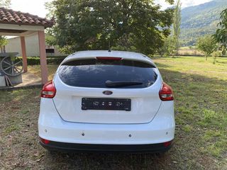 Ford Focus 2015-thumb-10