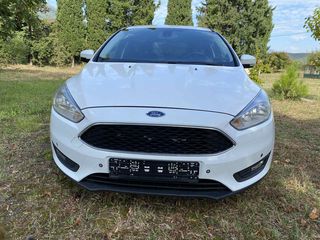 Ford Focus 2015-thumb-6