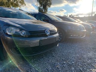 Volkswagen Golf 2011 1,6 TDI.Trendy.Bi.M-thumb-4