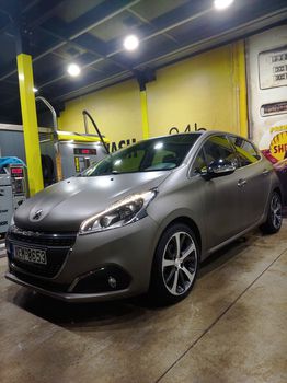 Peugeot 208 '15 ALLURE MATTE