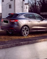 Maserati LEVANTE VISIBLE CARBON Rear Diffuser-thumb-3