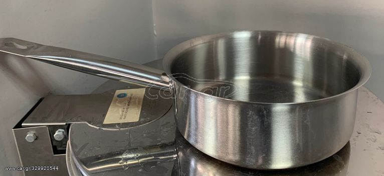 Κατσαρόλα Με Χερούλι Ανοξείδωτη Χωρίς Καπάκι 2,8Lt Φ22 x 7Υ - Σε καλή κατάσταση.