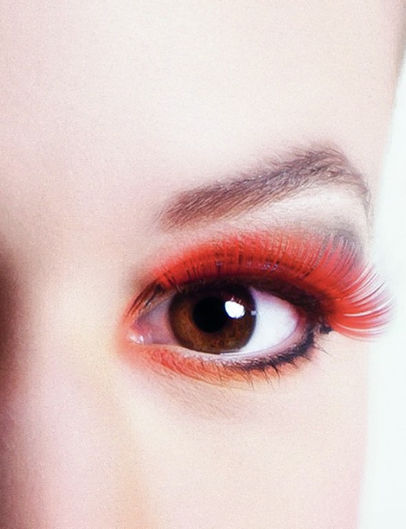 Lashes in 4 colors
