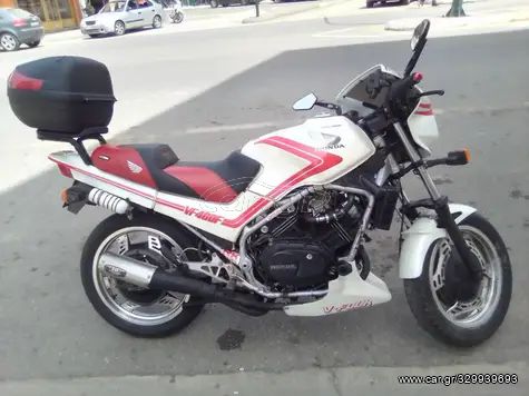 Honba vf400f 1984 κομμάτι.. κομμάτι υπάρχουν σχεδόν τα παντα