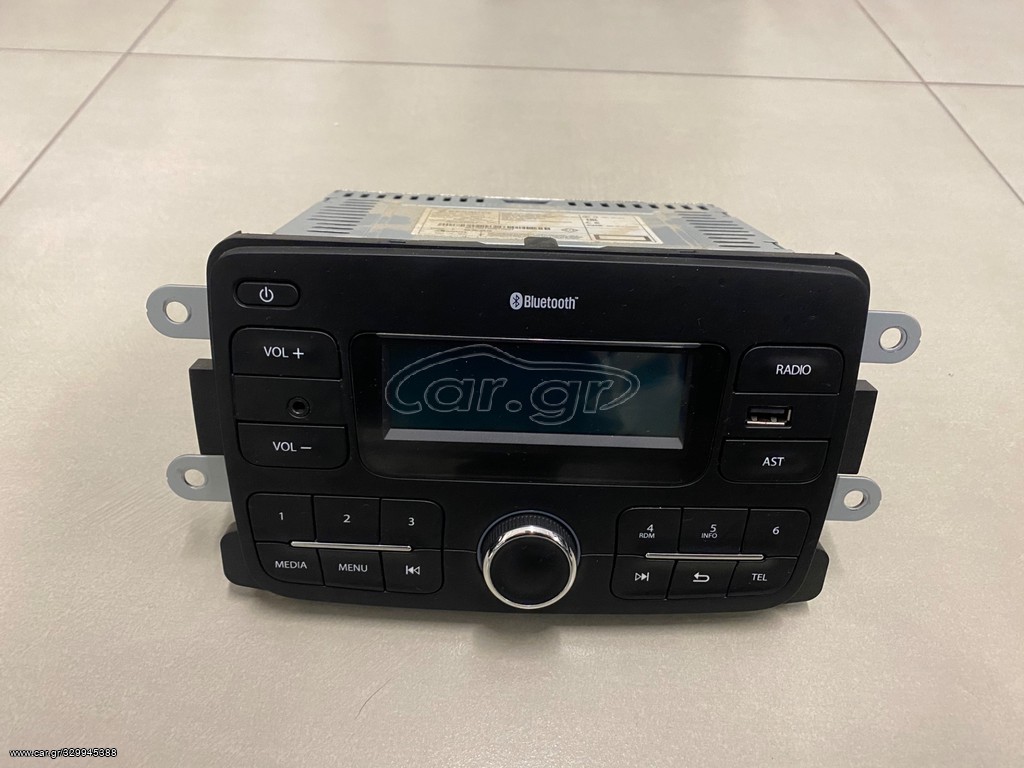 ΠΩΛΕΙΤΑΙ ΡΑΔΙΟΦΩΝΟ USB BLUETOOTH DACIA DUSTER ΓΝΗΣΙΟ