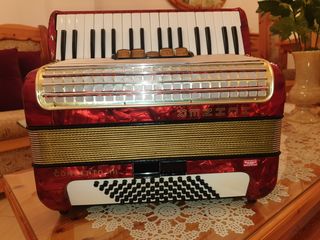 Ακορντεόν HOHNER CONCERTO III 72 BASSES