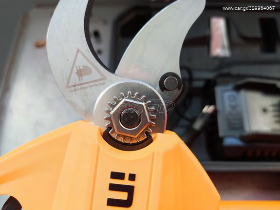 ΠΡΟΣΦΟΡΑ!!INGCO Ψαλίδι Κλαδέματος Μπαταρίας 20V Li-Ion 1 ΜΠΑΤΑΡΙΑ 20VX2Ah  VIDEO ΛΕΙΤΟΥΡΓΕΙΑΣ-thumb-8