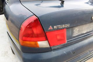 Φανάρια Πίσω Mitsubishi Carisma '98
