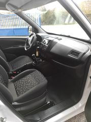 Κλούβα Opel 2018 COMBO-D-thumb-2