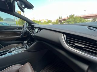 Opel Insignia 2019 Grand Sport GSi 2.0 DI Turbo 4x4 Automatic-thumb-42