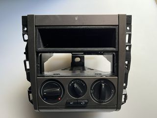 Volkswagen Bora 1.4 (AXP) Κεντρική Κονσόλα Με Χειριστήριο A/C- Καλοριφέρ και Ποτηροθήκες 1J1858069