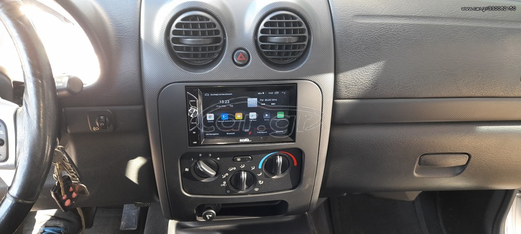 Οθόνη Android  Cherokee  2003