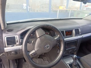 Opel Vectra 2006-thumb-4