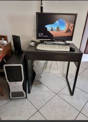 Πωλείται ολοκληρωμένο PC DELL, μαζί με γραφείο, οθόνη κ......