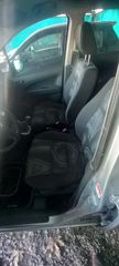 Opel Agila 2012-thumb-6
