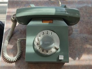 Τηλέφωνα vintage (5 διαφορετικά)