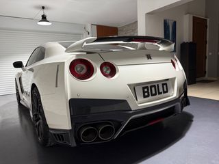 Nissan GT-R 2018 Black Edition White Pearl-thumb-10