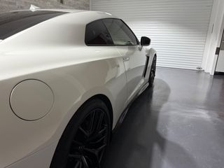 Nissan GT-R 2018 Black Edition White Pearl-thumb-15