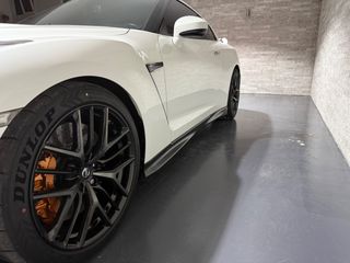 Nissan GT-R 2018 Black Edition White Pearl-thumb-23