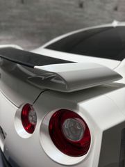 Nissan GT-R 2018 Black Edition White Pearl-thumb-32