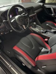 Nissan GT-R 2018 Black Edition White Pearl-thumb-39