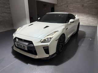 Nissan GT-R 2018 Black Edition White Pearl-thumb-71
