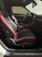 Nissan GT-R 2018 Black Edition White Pearl-thumb-73