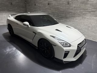 Nissan GT-R 2018 Black Edition White Pearl-thumb-74