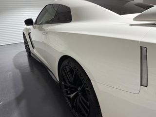 Nissan GT-R 2018 Black Edition White Pearl-thumb-80