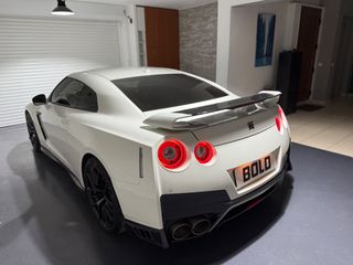 Nissan GT-R 2018 Black Edition White Pearl-thumb-82