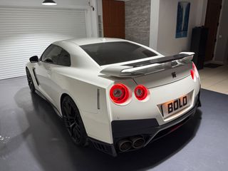 Nissan GT-R 2018 Black Edition White Pearl-thumb-83