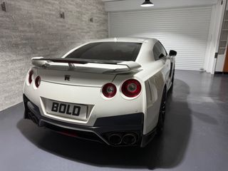 Nissan GT-R 2018 Black Edition White Pearl-thumb-89