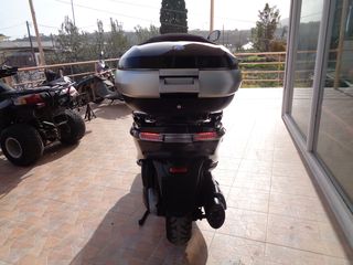 Piaggio X 10 2015-thumb-2