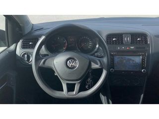 Volkswagen Polo 2016 COMFORTLINE-thumb-11