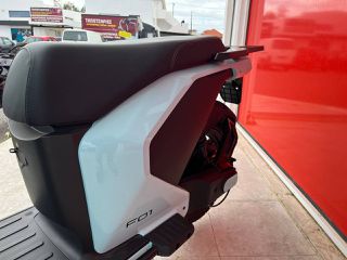 Super Soco 2026 F01 2000W ΔΩΡΟ ΜΠΑΓΚΑΖΙΕΡΑ-thumb-10