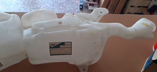 ΔΟΧΕΙΟ ΝΕΡΟΥ FORD ESCORT 91--thumb-2