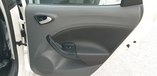 Seat Ibiza 2010-thumb-14