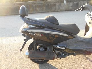 SYM GTS 250 I-thumb-2