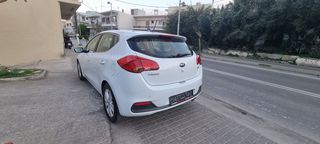 Kia Ceed / cee'd 2015 1.6 DIESEL SPIRIT NAVI CAMERA FULLEXTRA-thumb-4