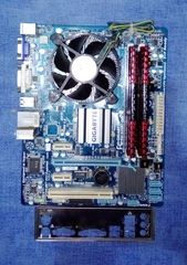 Σετακια Socket / 775+επεξεργαστης +Μνημες+cooler-thumb-15