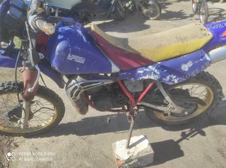 YAMAHA DT 