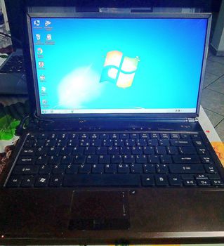 Acer Aspire 3935- (13.3") Intel Core2 Duo λειτουργικό χωρίς οθόνη