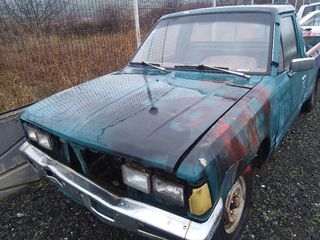 DATSUN 720 J16 KAΜΠΙΝΑ ΧΩΡΙΣ ΣΚΟΥΡΙΕΣ ΚΟΜΠΛΕ-thumb-1