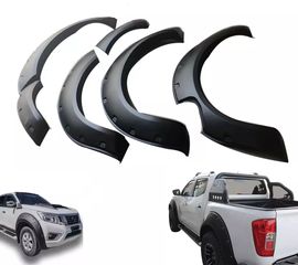 Φρύδια τροχών Nissan Navara Np300/D23 2016+ με διακοσμητικά βιδάκια