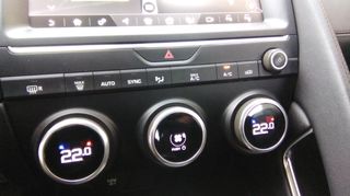 Jaguar E-Pace 2019 D150 4X4 AUTOMATIC..!!!-thumb-25