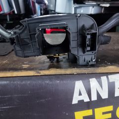 ΔΙΑΚΌΠΤΗΣ ΦΏΤΩΝ ΦΛΑΣ AUDI A4  04-07-thumb-3