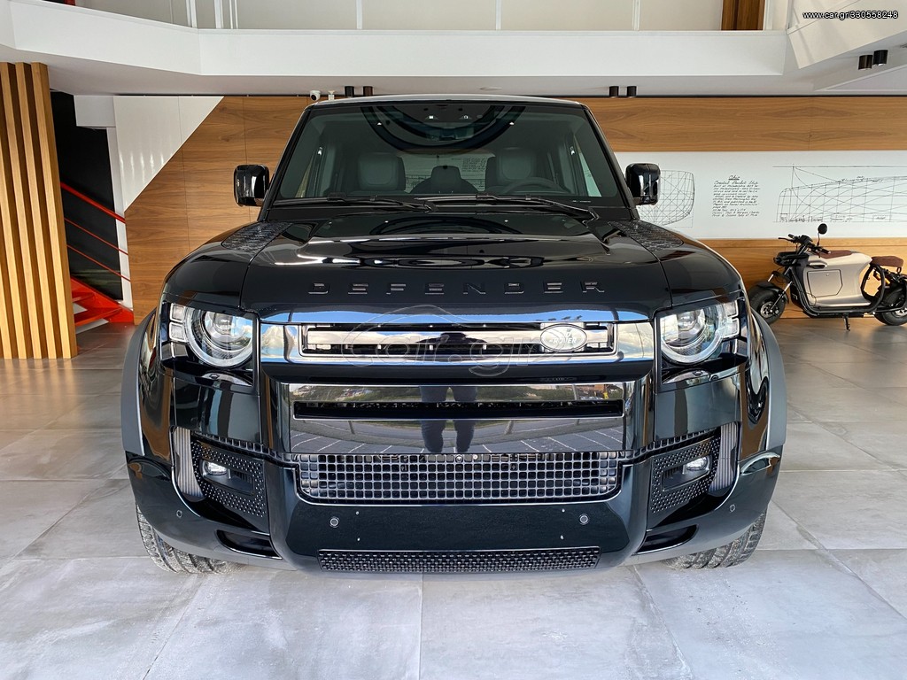 Land Rover Defender 2023 P525 V8