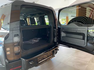 Land Rover Defender 2023 P525 V8-thumb-111