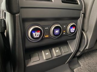 Land Rover Defender 2023 P525 V8-thumb-38