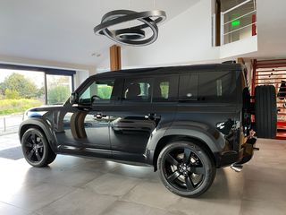 Land Rover Defender 2023 P525 V8-thumb-4